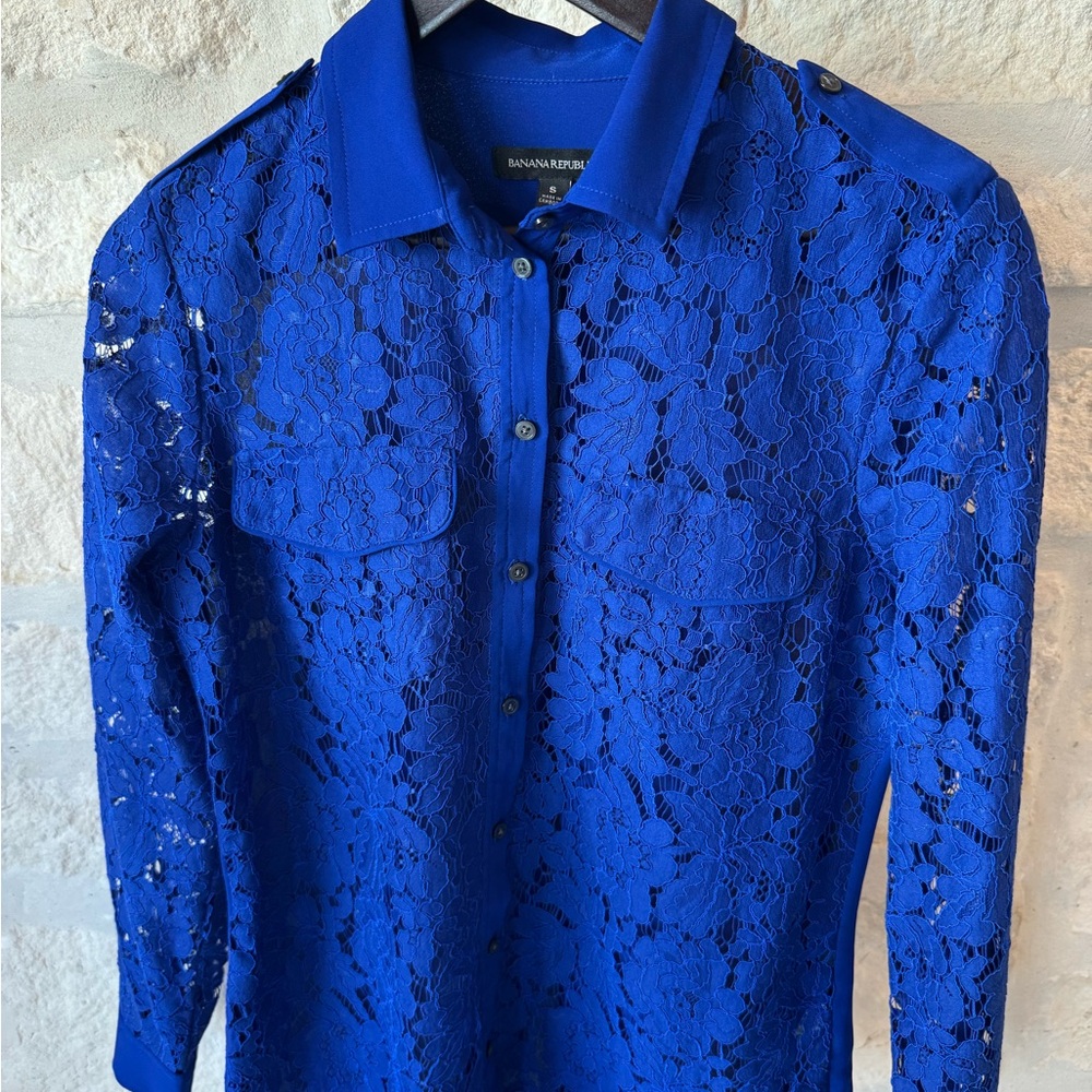 💙 Banana Republic Royal Blue Blouse 💙